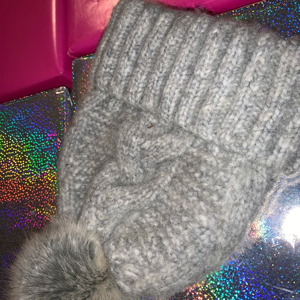 Hat - Picture 3 of 3